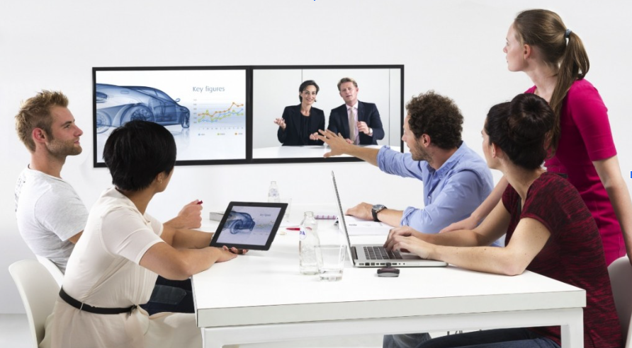 Wireless AV: The Secret to Cleaner Homes and Better Meetings