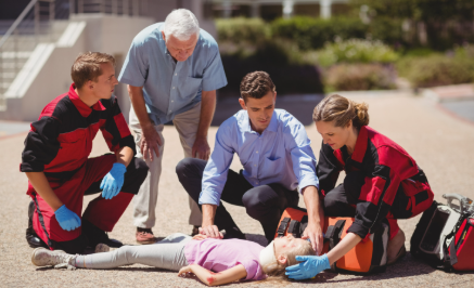 How a CPR Certification Course Can Strengthen Your Resume 